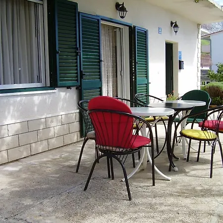 公寓 Petar 奥米什