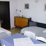 Petar * Omiš